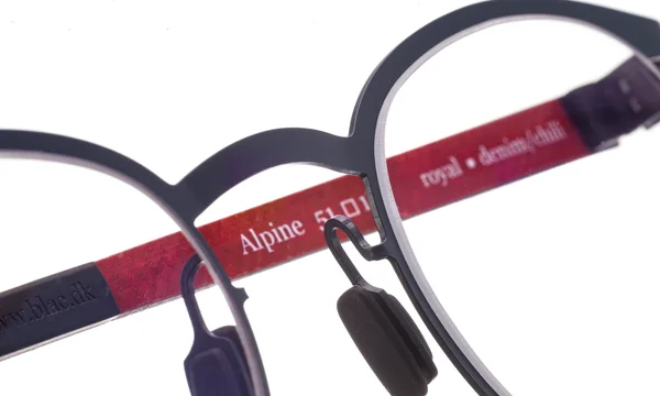 modische Brille vom Optiker in Hamburg Marke BLAC Modell BSSH ALPINE ROYAL DE C Small modische Brille vom Optiker in Hamburg Marke BLAC Modell BSSH ALPINE ROYAL DE C Small