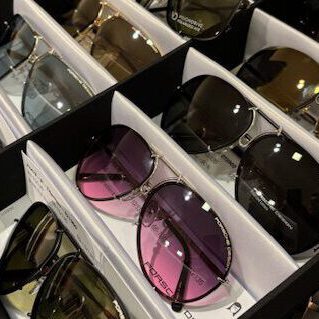 Top aktuelle Designer-Brillen aus unserer stilvollen Kollektion